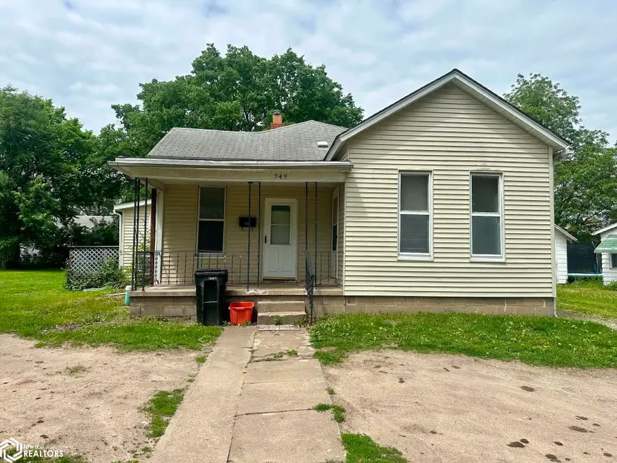 249 S Davis Street, Ottumwa, IA 52501 - #2