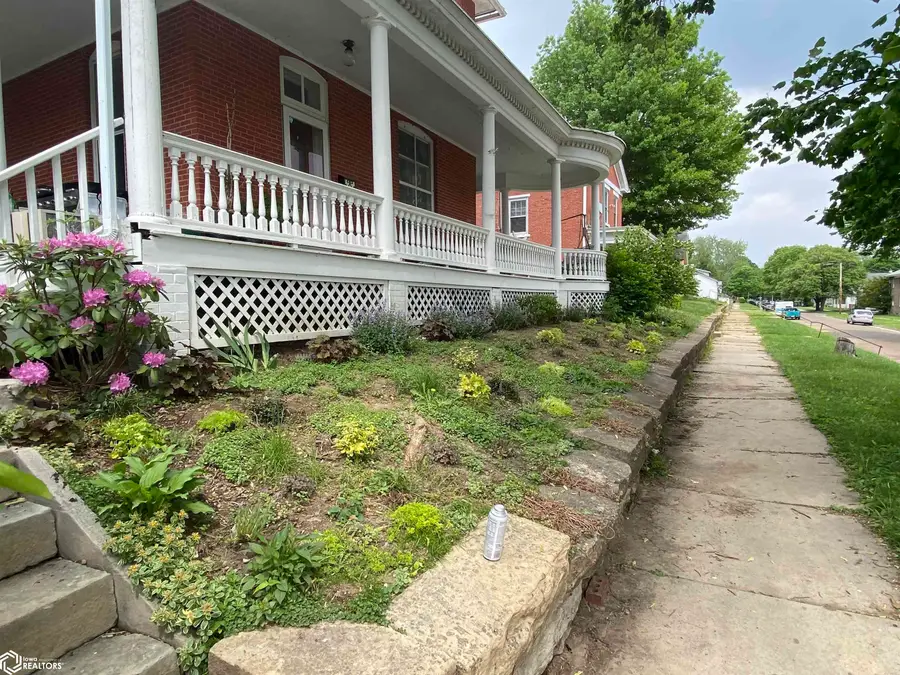 631 Avenue D, Fort Madison, IA 52627 - #3