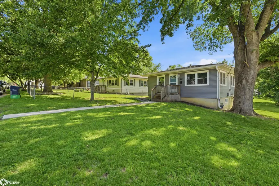 804 Argyle Court, Burlington, IA 52601 - #3