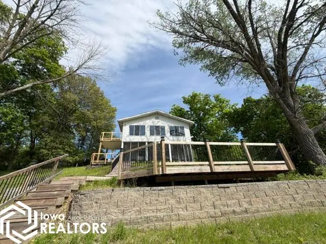 3011 E Lakeshore Drive, Brooklyn, IA 52211 - #2