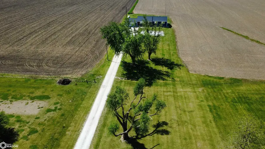 208 Main Street, Martinsburg, IA 52568 - #3