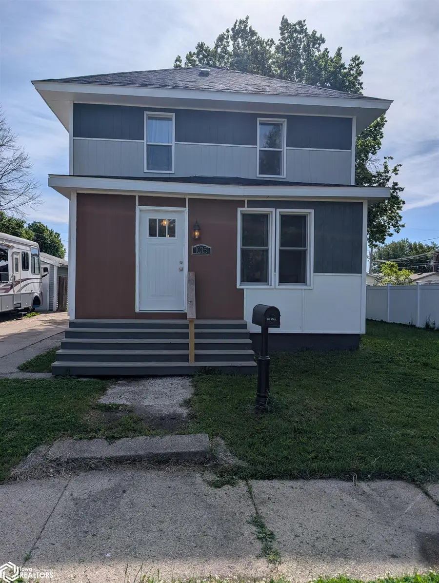 1015 S 20th St, Fort Dodge, IA 50501 - #2
