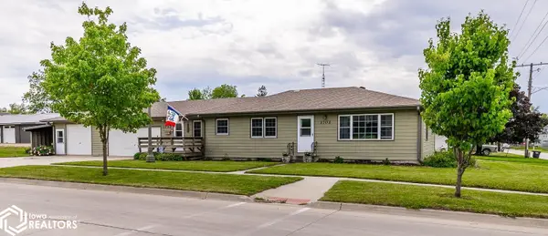 1702 Washington Street, Eldora, IA 50627