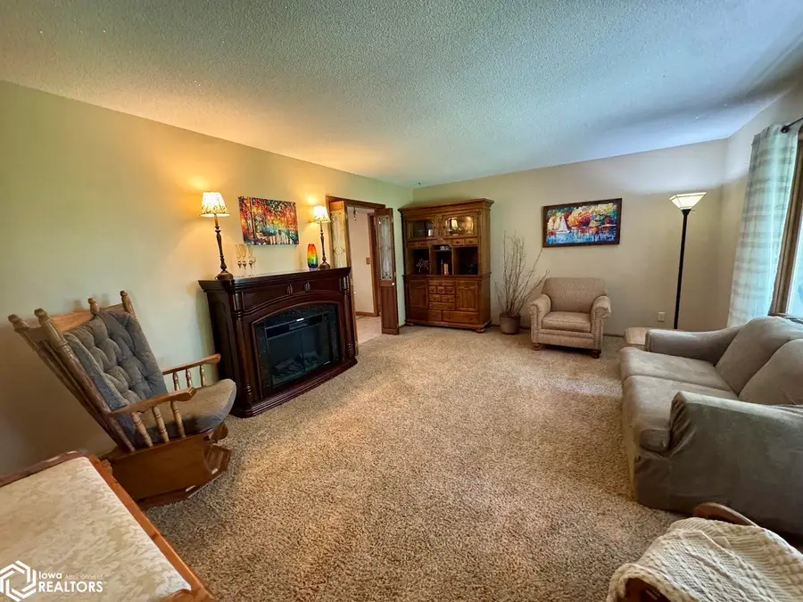 8641 Sycamore Road, Danville, IA 52623 - #3