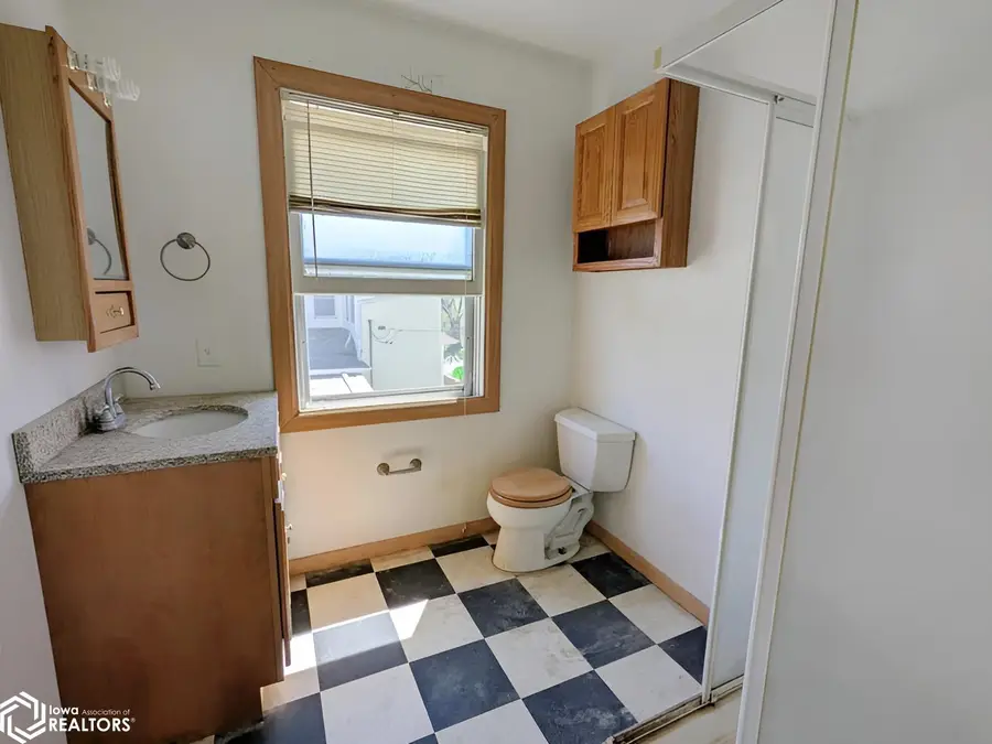1114 Seymour Street, Keokuk, IA 52632 - #3