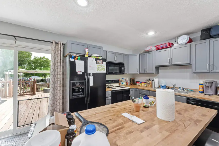 715 2nd Street Nw, Nora Springs, IA 50458 - #2