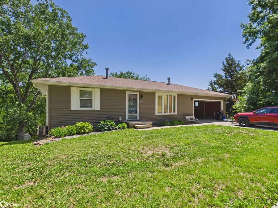 710 N Foster Avenue, Ottumwa, IA 52501 - #2