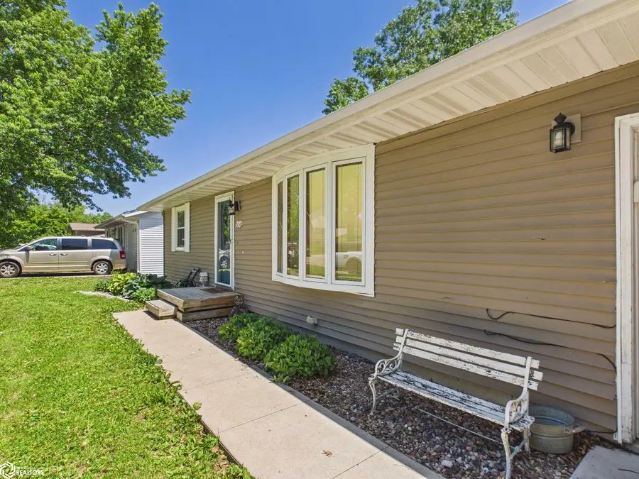 710 N Foster Avenue, Ottumwa, IA 52501 - #3