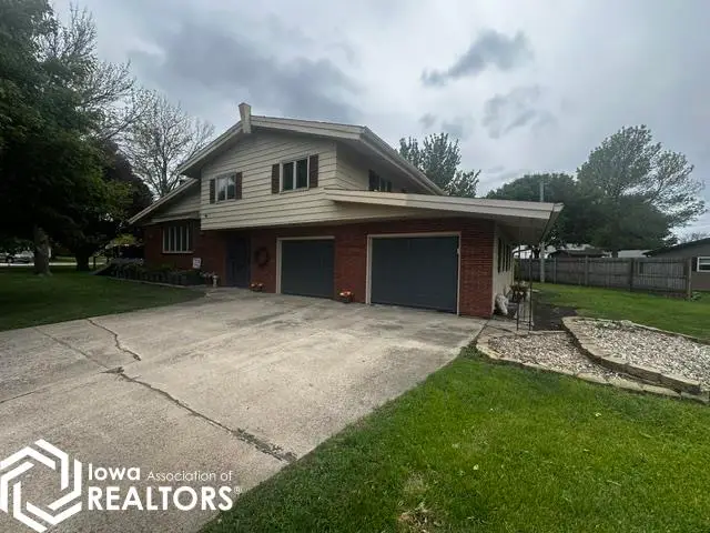 725 2nd Street Nw, Britt, IA 50423 - #1
