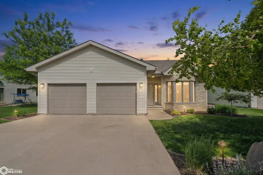 5582 Chip Shot Drive, Burlington, IA 52601 - #2