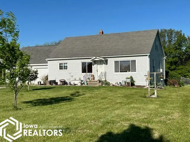 2037 Hickory Avenue, Mount Pleasant, IA 52641 - #3