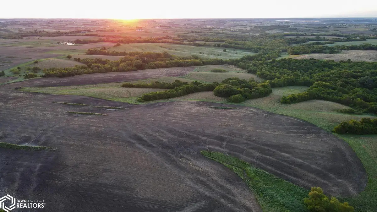 000 Hwy 14, Columbia, IA 50057 - #1