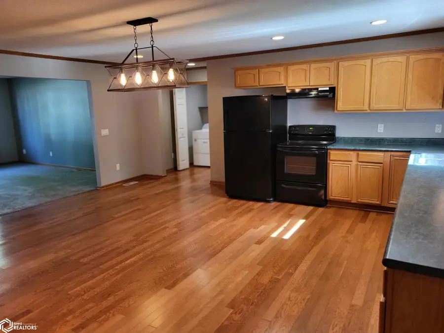 307 S Main Street, Laurel, IA 50141 - #3