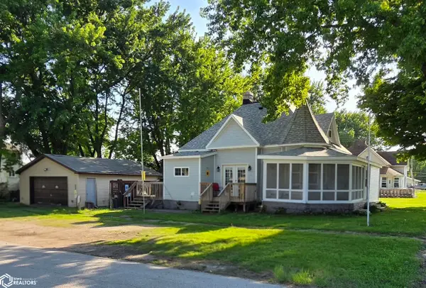 602 Folger Street, Duncombe, IA 50532
