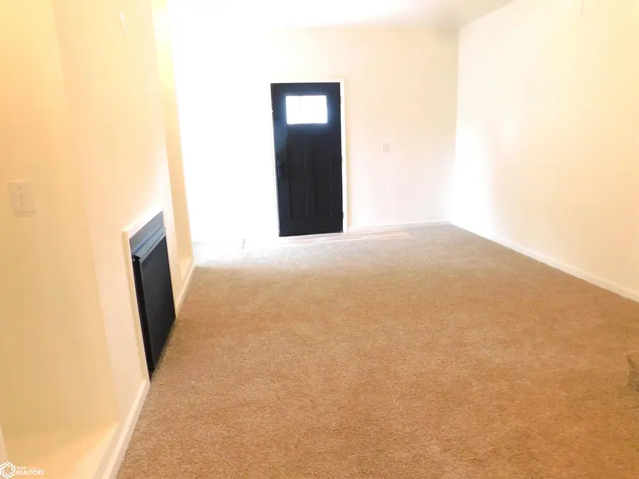 109 Center Street, Manning, IA 51455 - #3