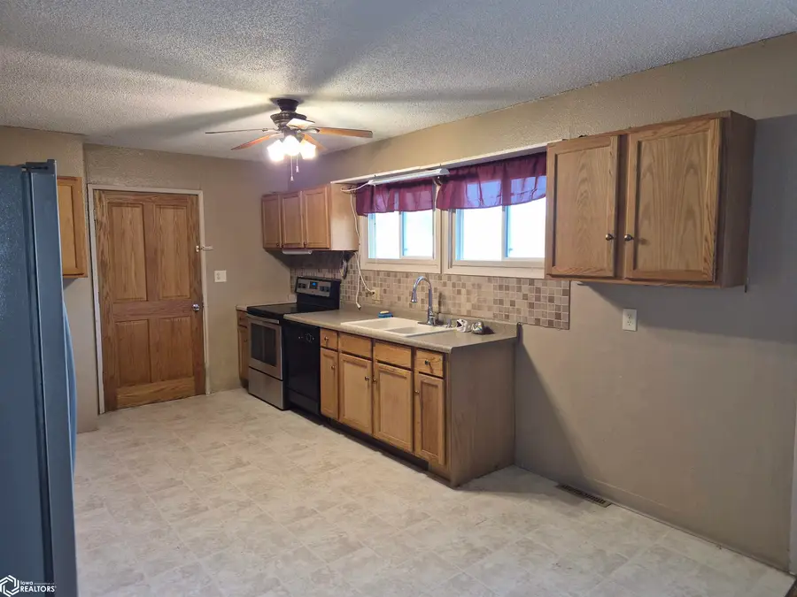 209 N Washington Street, Goldfield, IA 50542 - #3