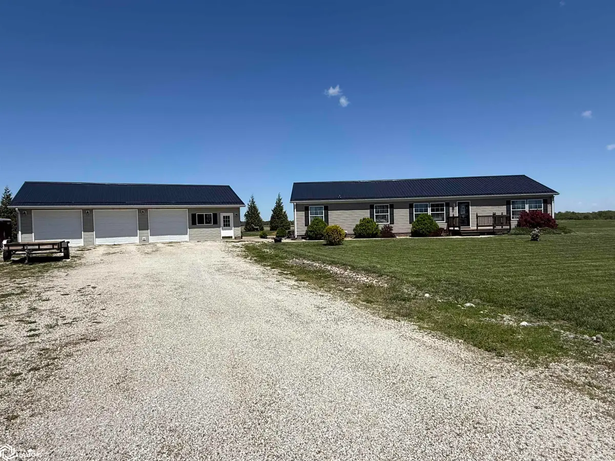 11990 245th Street, Mediapolis, IA 52637 - #1