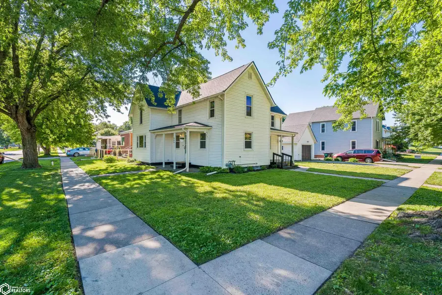 904 K Avenue, Nevada, IA 50201 - #3
