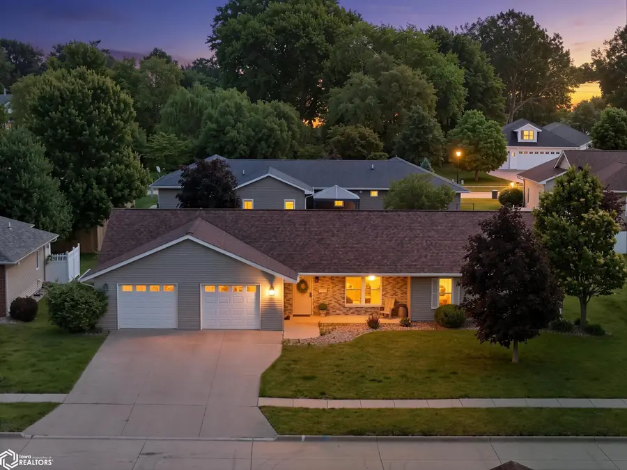 1518 Cambridge Drive, Burlington, IA 52601 - #3