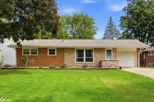 2716 Division Street, Burlington, IA 52601