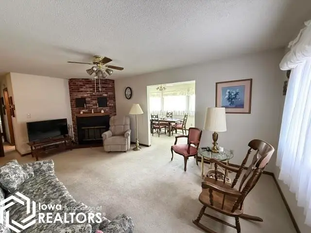 207 6th Street, West Point, IA 52656 - #2