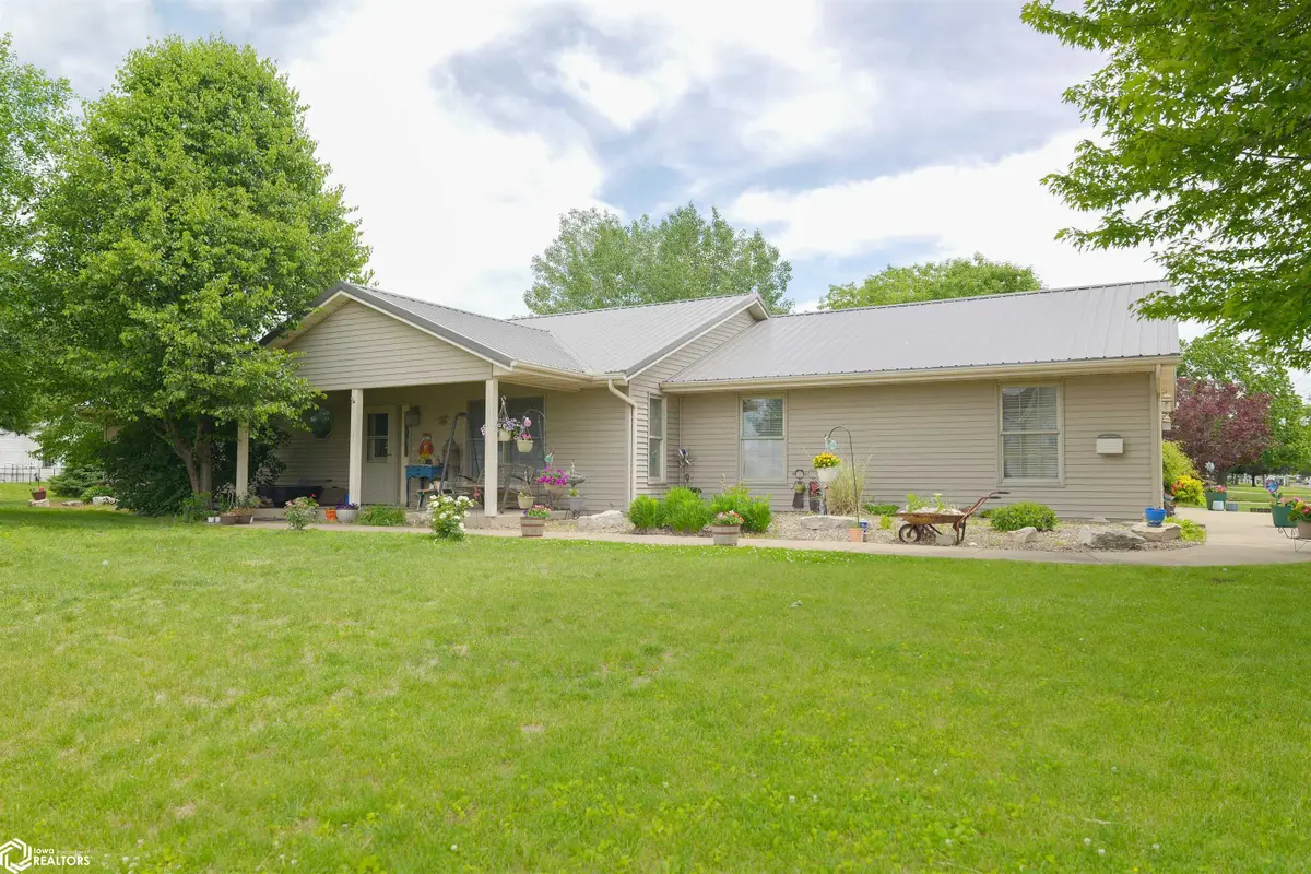 1716 Hillary, Burlington, IA 52601 - #1