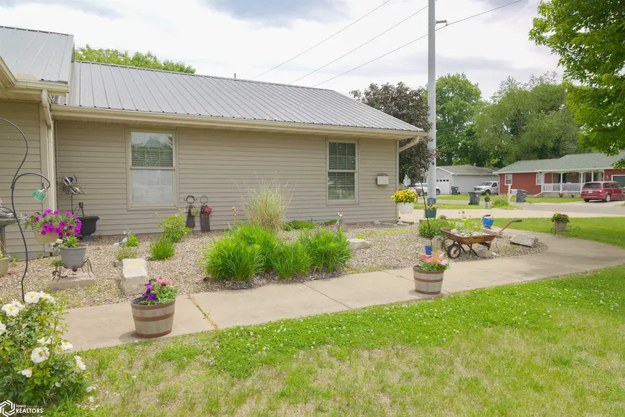 1716 Hillary, Burlington, IA 52601 - #2