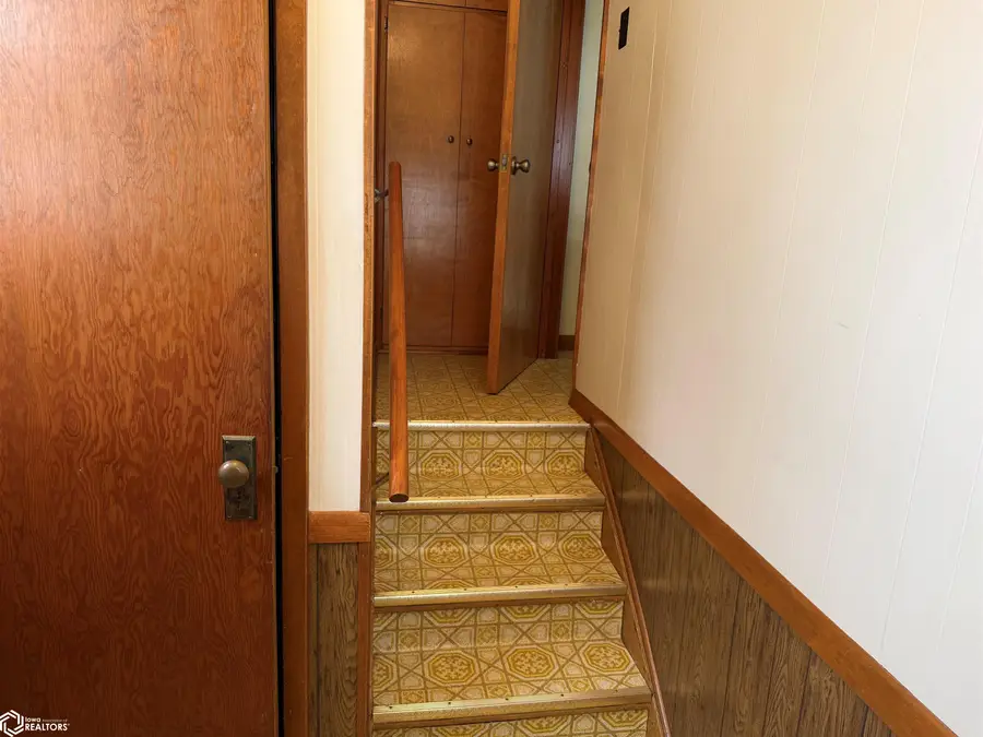 423 11th Street, Manning, IA 51455 - #3