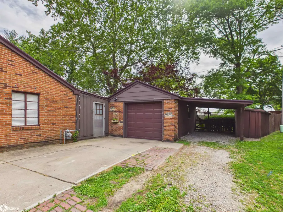 411 N Milner Street, Ottumwa, IA 52501 - #3