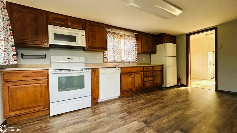 51 S 8th, Hamilton, IL 62341 - #3
