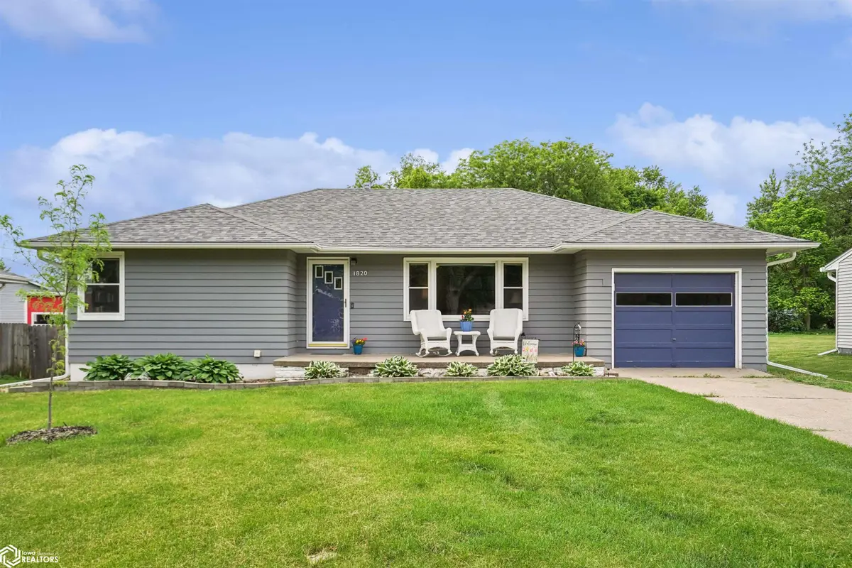 1820 4th Avenue, Grinnell, IA 50112 - #1
