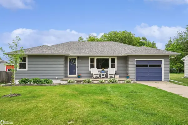 1820 4th Avenue, Grinnell, IA 50112