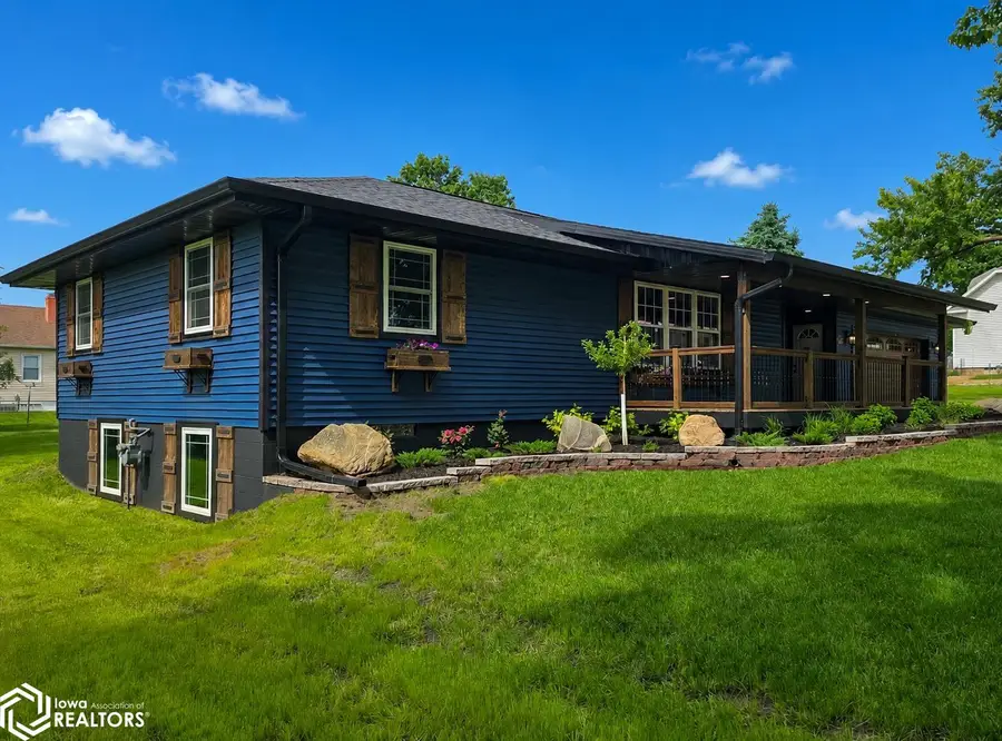 208 W Cedar, Hubbard, IA 50122 - #2