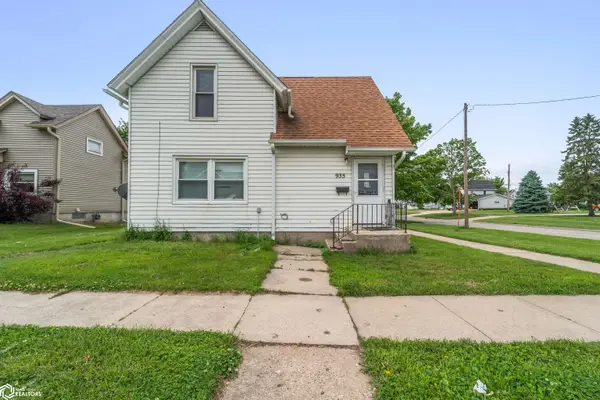 935 Spring Street, Grinnell, IA 50112