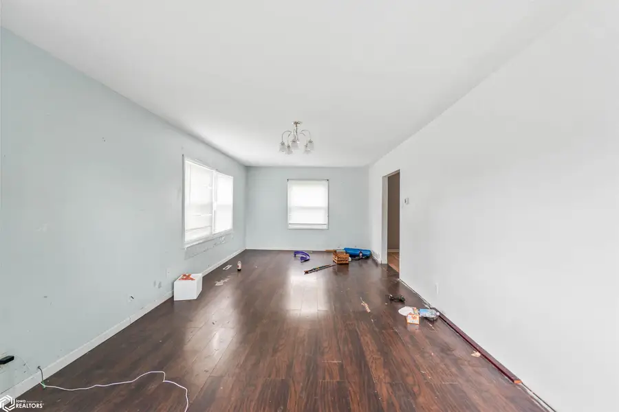 935 Spring Street, Grinnell, IA 50112 - #3