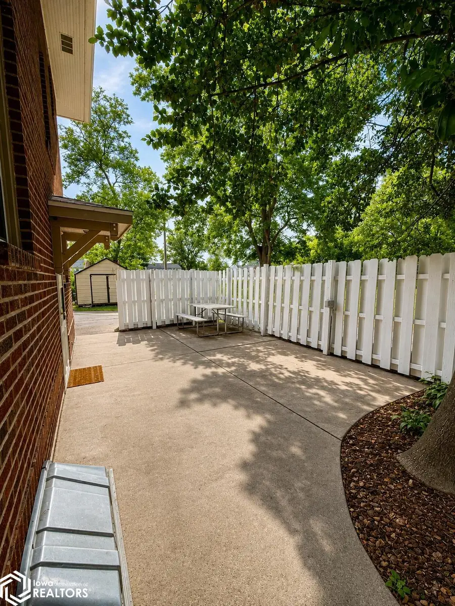 712 N 8th Street, Keokuk, IA 52632 - #3