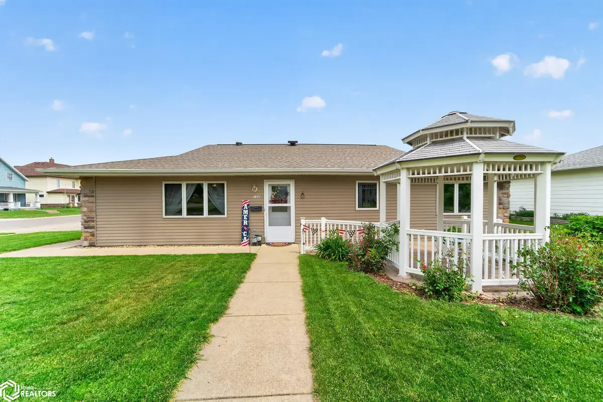 222 W 2nd Street, Carroll, IA 51401 - #1