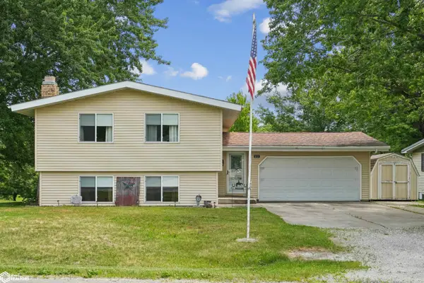 313 Terrace Lane, Montezuma, IA 50171