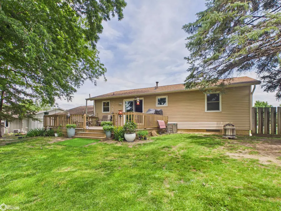 1151 Clearview Drive, Oskaloosa, IA 52577 - #2