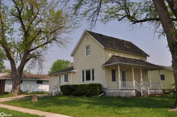 303 West Street, Carroll, IA 51401