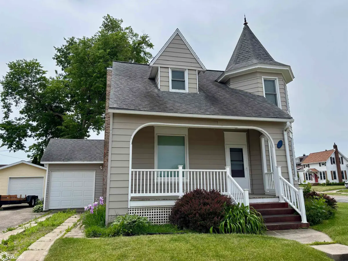 312 W State Street, Marshalltown, IA 50158 - #1
