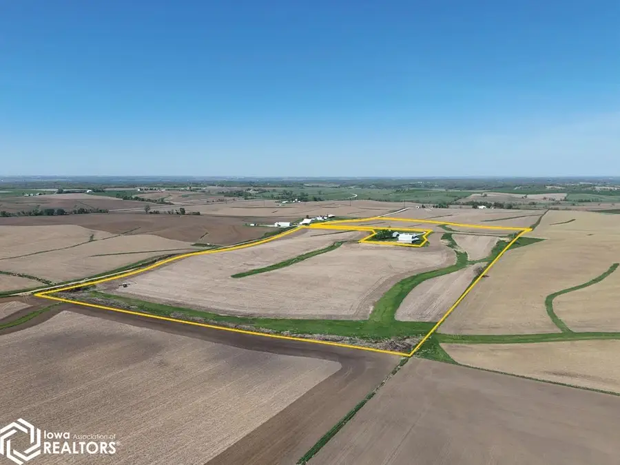23rd Avenue Drive, Saint Clair, IA 52301 - #3