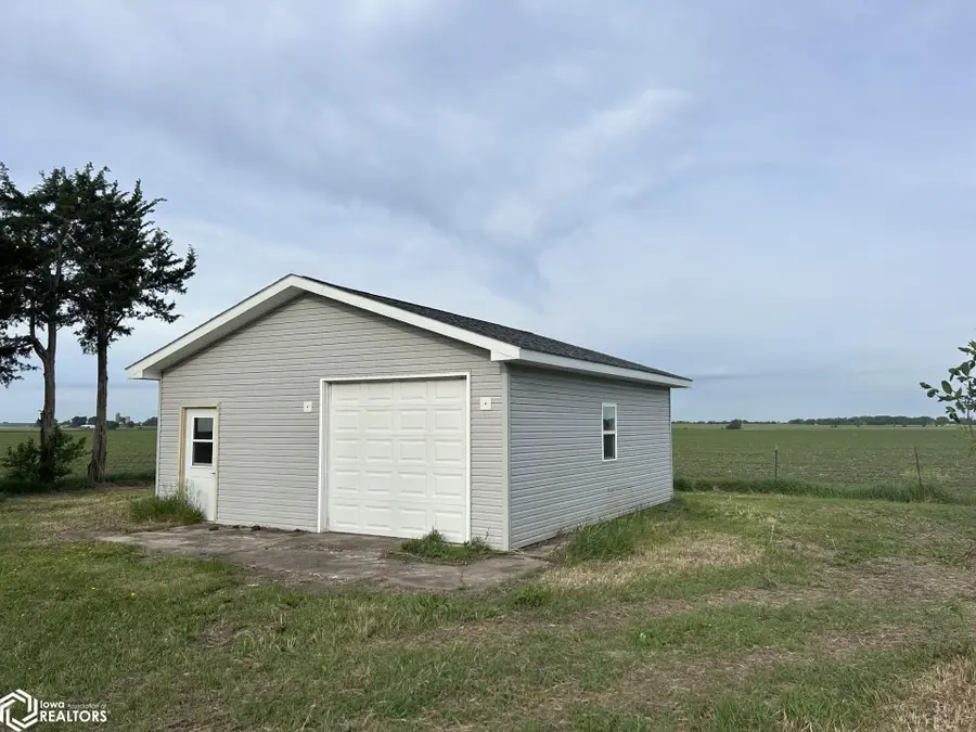 2821 Hwy 17, Eagle Grove, IA 50533 - #3