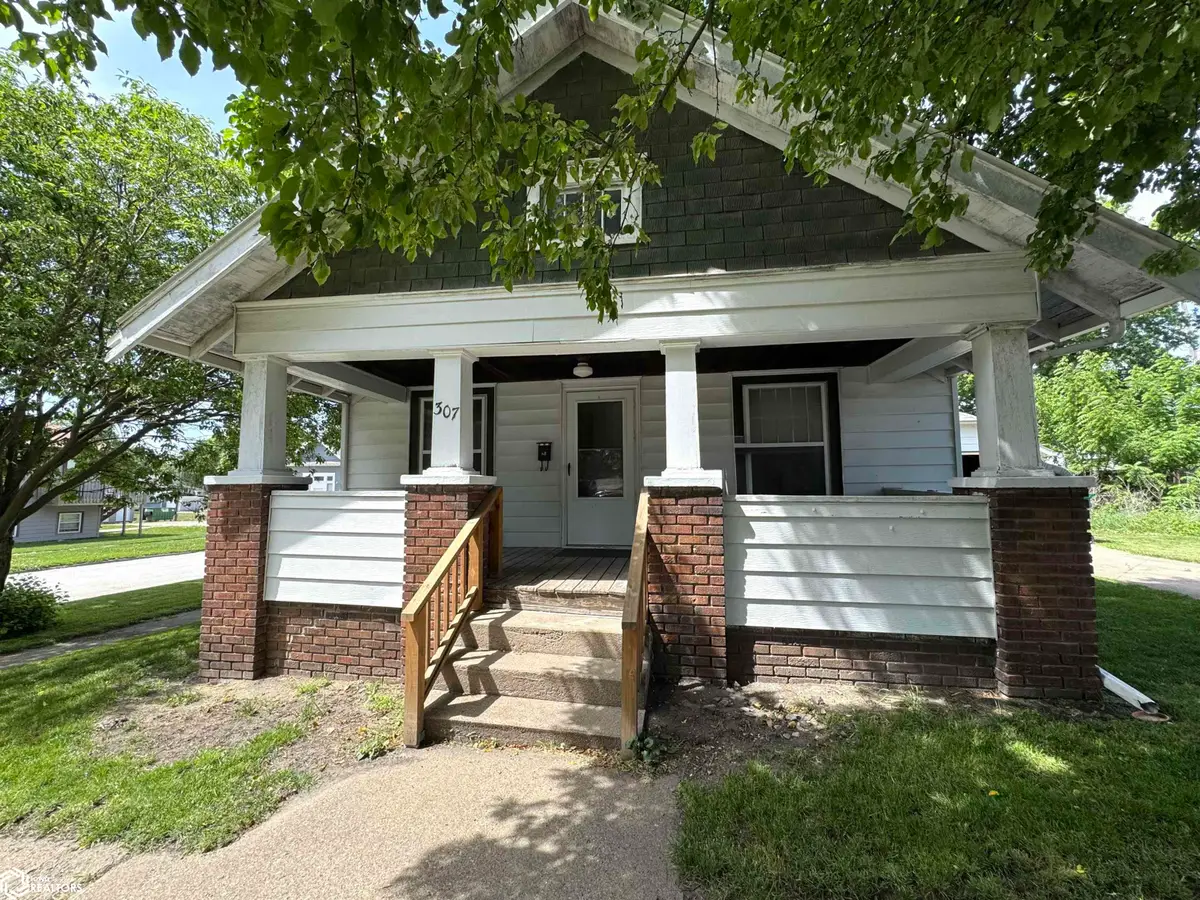 307 W Mills Street, Creston, IA 50801 - #1