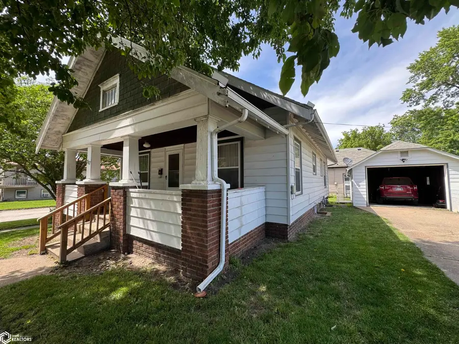 307 W Mills Street, Creston, IA 50801 - #2
