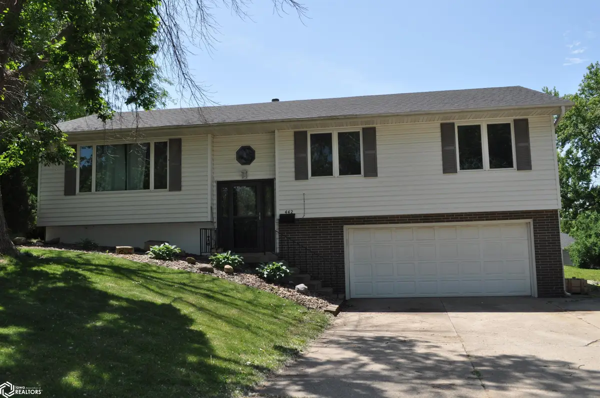 442 Westgate Road, Carroll, IA 51401 - #1