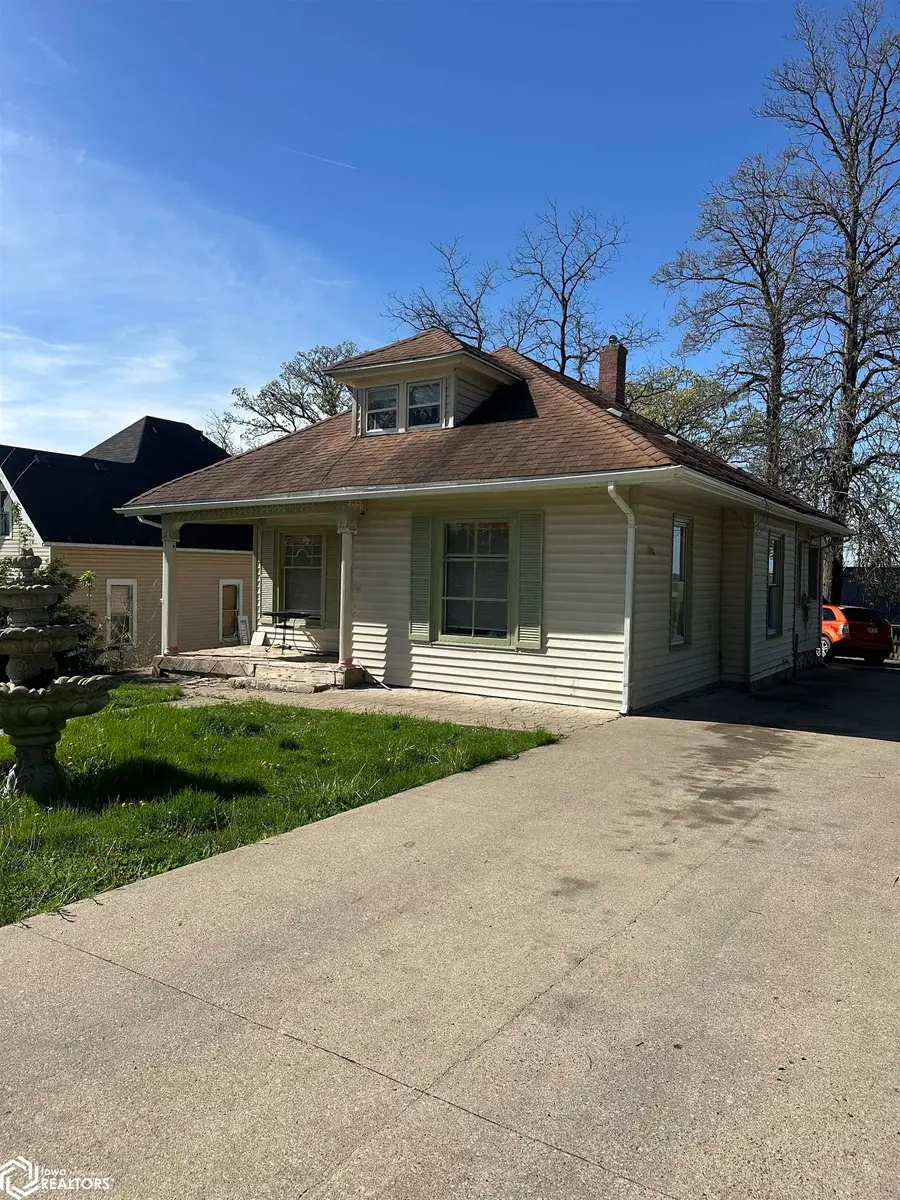 932 Sheffield Street, Ottumwa, IA 52501 - #2