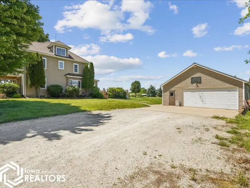 15185 Iowa City Road, Burlington, IA 52601 - #2