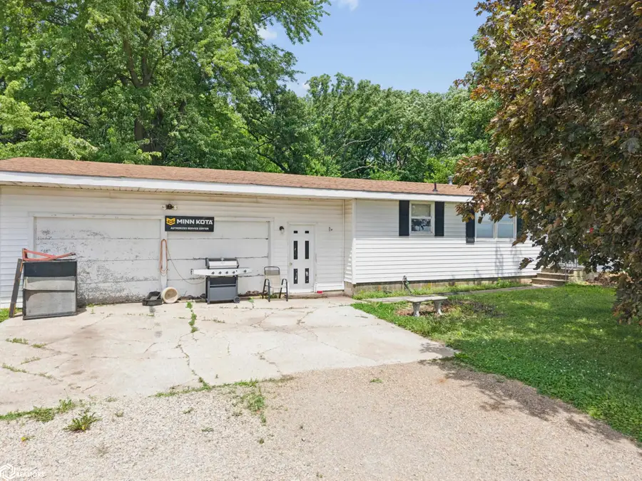 21194 Eagle Avenue, Clear Lake, IA 50428 - #3