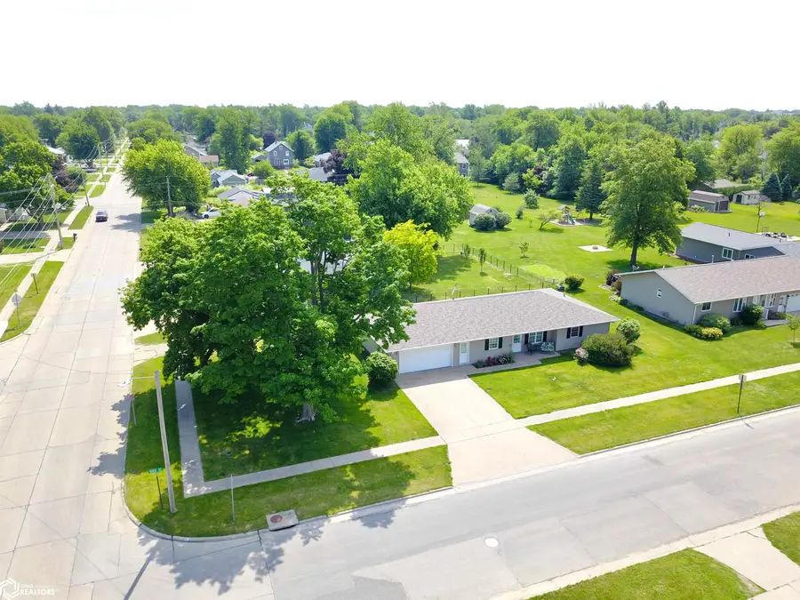 1524 Reed Street, Grinnell, IA 50112 - #3